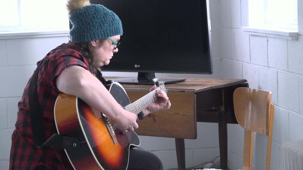 20210410_SONGWRITING-DAY1.00_55_15_02.Still006