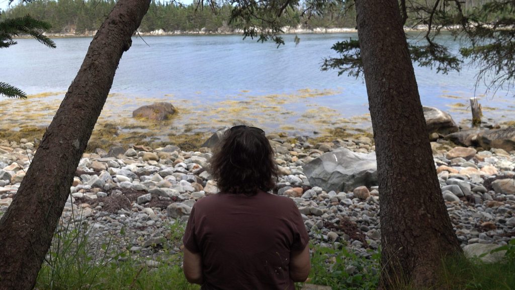 JULIE SONGWRITING SPOT